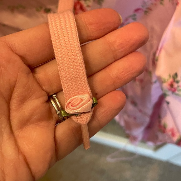 NWOT “Feeling Rosie” Windbreaker size small - Picture 3 of 11